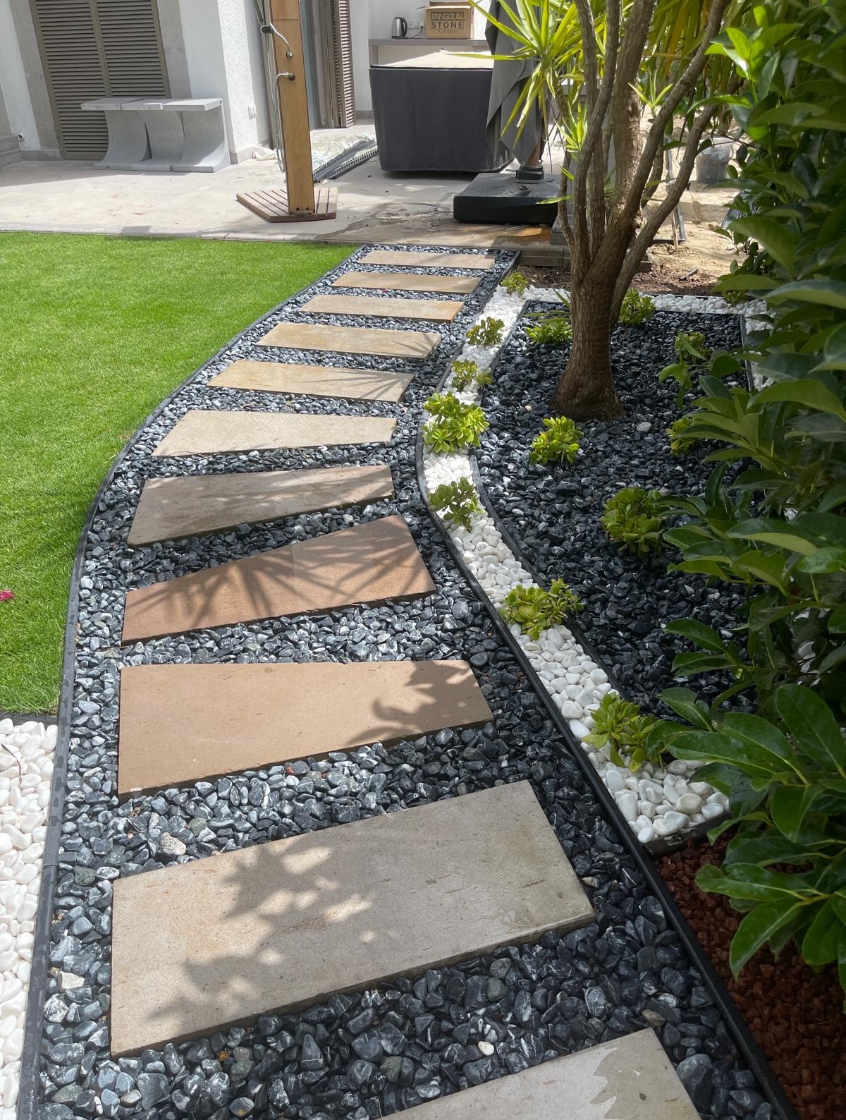 Graničnici za travu - za pravac - 1 m1 - crni