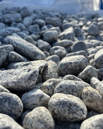 Kamen oblutak granitni 3-5 cm 25 kg