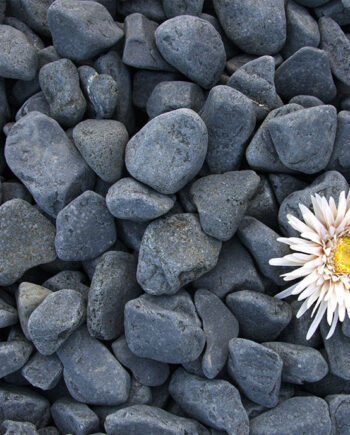 Kamen oblutak crni 3-5 cm 25 kg